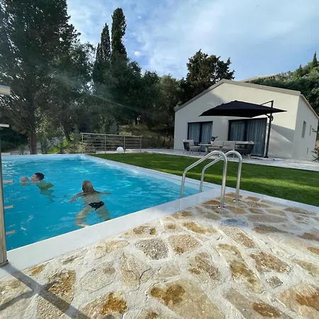 Rinoula-private Pool Villa